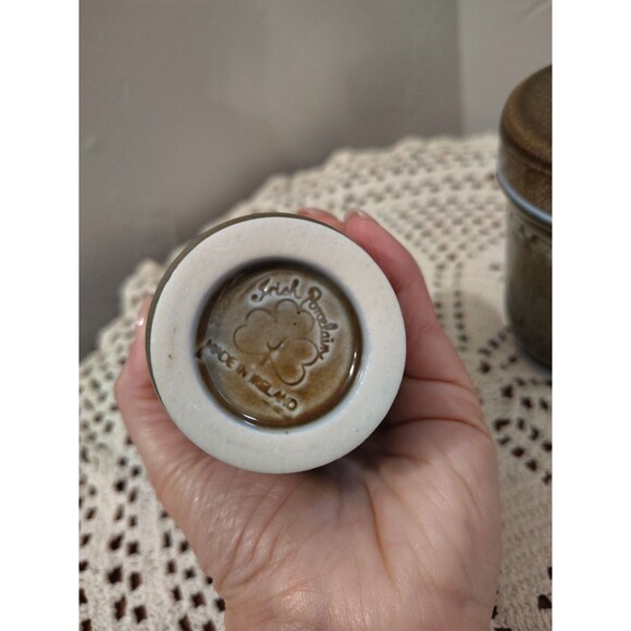 2 Wade Irish Porcelain Egg Coddlers Lids Ceramic Stoneware Vintage - Picture 5 of 8